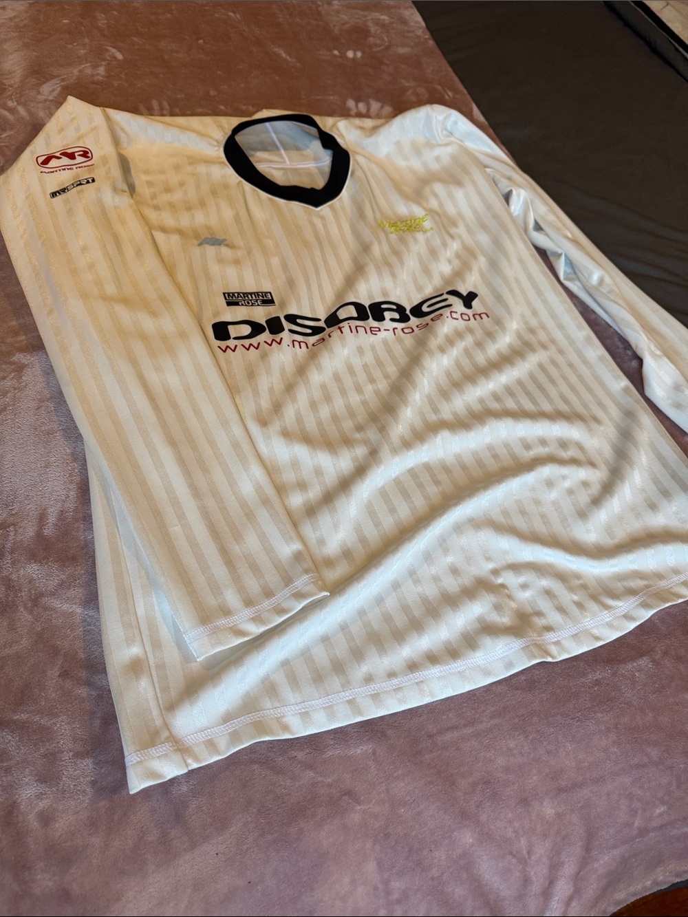 Martine Rose White Long Sleeve Disobey women cup Tee with Black Trim